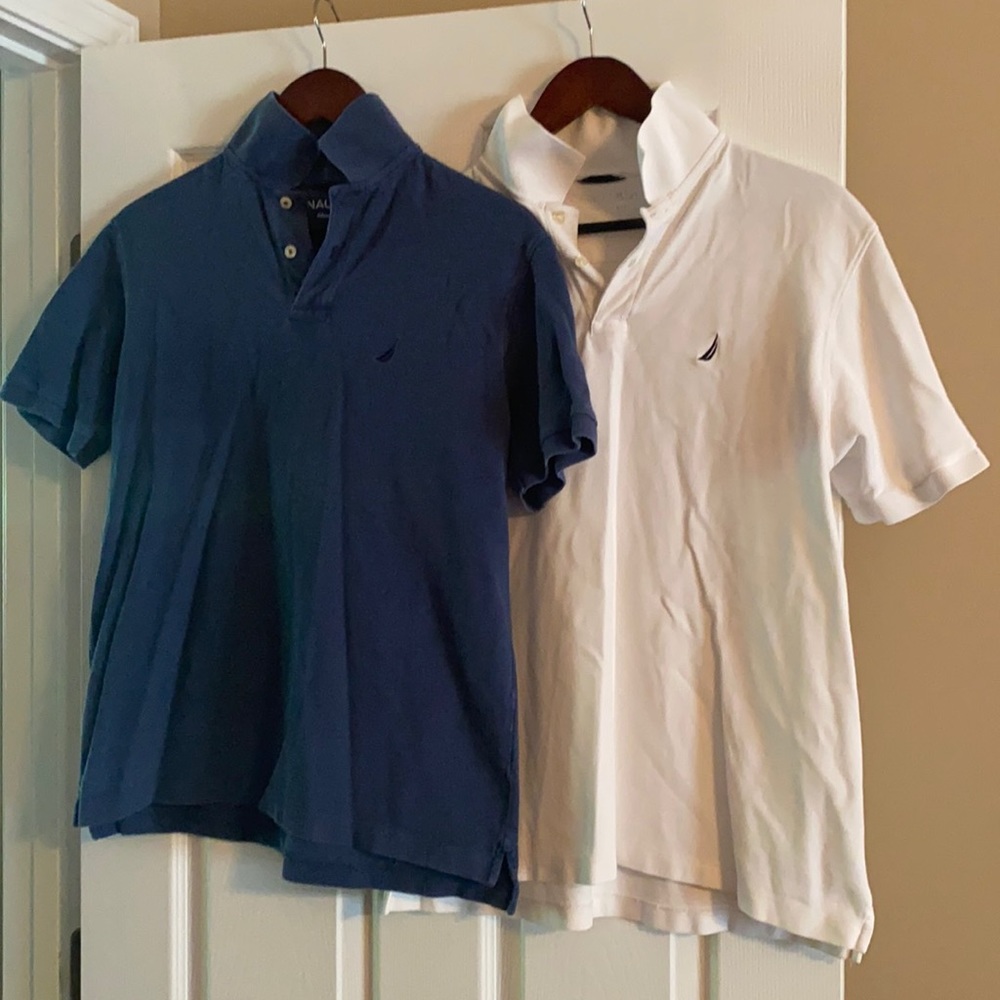 set of polos
